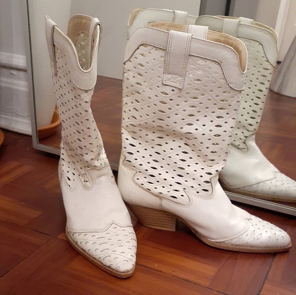 White Leather Western Boots - Picture 7 of 8